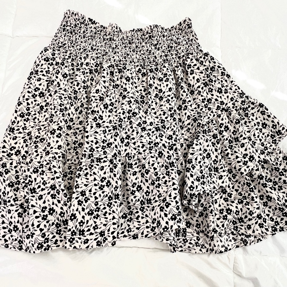 Altar’d State Black and White Floral Women's Skirt